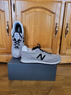 New Balance Mens Size 10.5 515 Grey Black Classics Sneakers Shoes ML515AGG